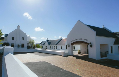 Stellenbosch House | Winelands Golf Lodges 16