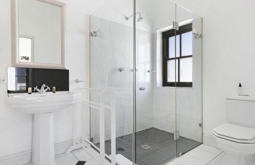 Stellenbosch Cabin | Winelands Golf Lodges 11
