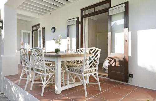 Stellenbosch Cabin | Winelands Golf Lodges 22