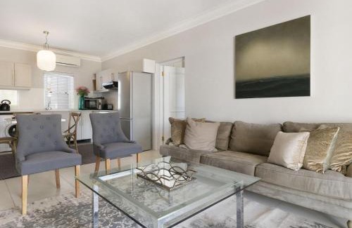 Stellenbosch Cabin | Winelands Golf Lodges 33
