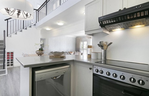 Stellenbosch Villa | Winelands Golf Lodges 3