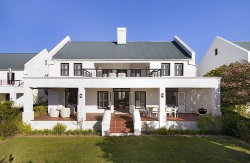 Stellenbosch Villa | Winelands Golf Lodges 3