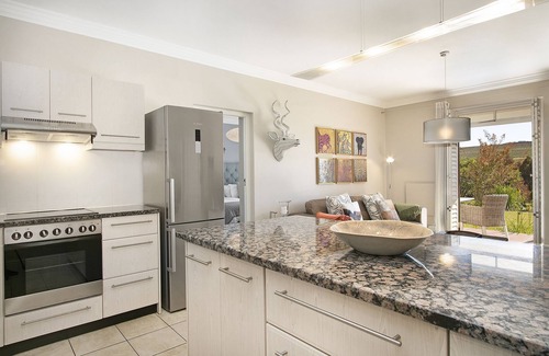 Stellenbosch Villa | Winelands Golf Lodges 4