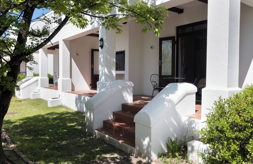 Stellenbosch Villa | Winelands Golf Lodges 13