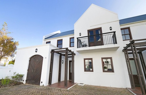 Stellenbosch Villa | Winelands Golf Lodges 15