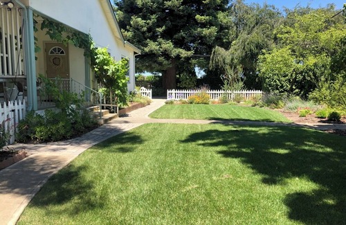 San Luis Obispo Cottage | Winery Guest Cottage in San Luis Obispo/Edna Valley Wine Country