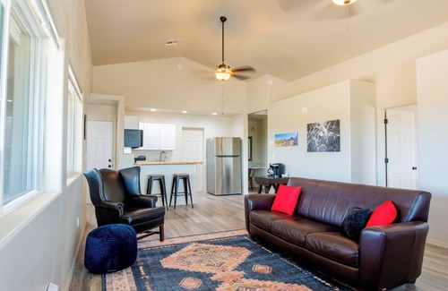 Cornville House | Winery Ranch Retreat Spacious Dual Suite Home with private Hot Tubs and Sauna