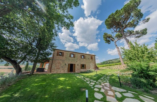 Montepulciano Villa | Winery Villa in the heart of Nobile Vineyards.