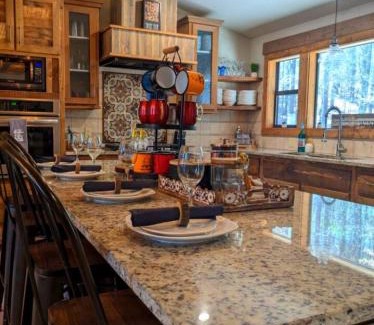 Broken Bow House | WineTime