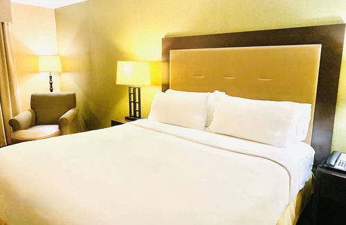Fort Saskatchewan Hotel | Wingate by Wyndham Fort Saskatchewan