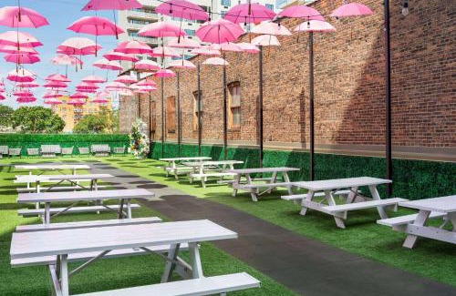 Mott Haven Hotel | Wingate by Wyndham Bronx Haven Park
