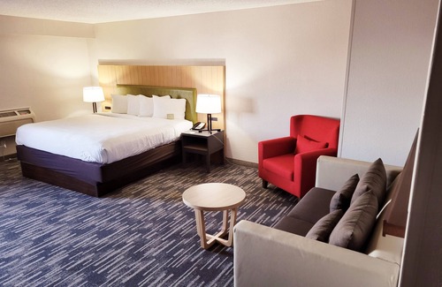 Highlands Hotel | Wingate by Wyndham Lincoln Airport East I-80