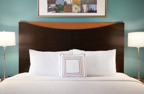 Oshkosh Hotel | Wingate by Wyndham Oshkosh