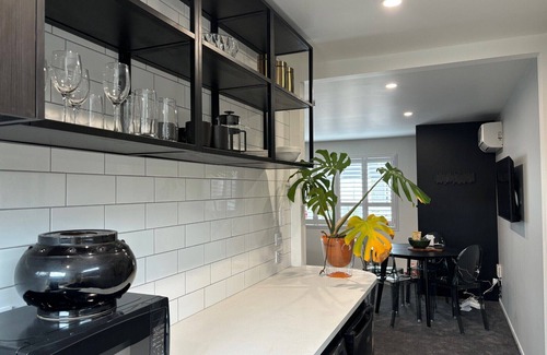 Hamilton Apartment | Winifred's Boutique Central Hamilton Apartments. Claudelands Events Centre