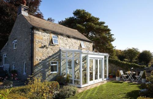 Over Haddon House | Winsmore Cottage