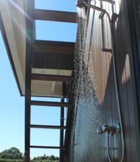 Monnickendam Boat Rental | Winter at Surla Houseboat Splendid at Marina Monnickendam