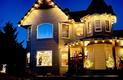 Kalispell House | Winter Bliss for 15 Swim Spa for 11 5 BR 8 Bed