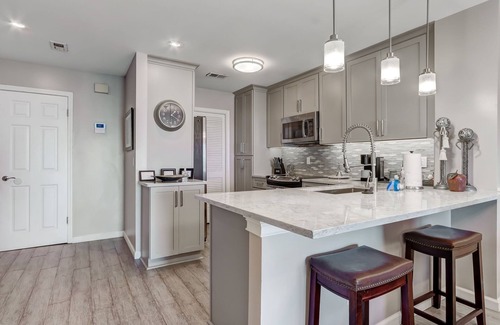 Amelia City Condo | Winter Get Away! Lovely Ocnfrt Condo w Country Club Perks!- Ocnfrt Pool & Golf