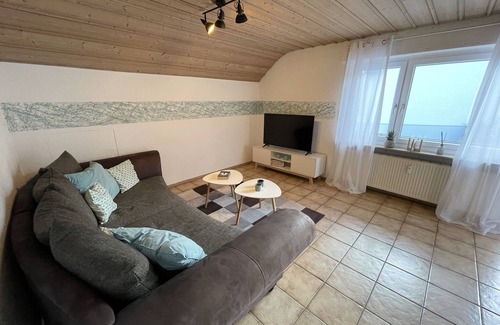 Gottmadingen Apartment | Winter in the Hegau - beautiful, new vacation apartment on the Heilsberg