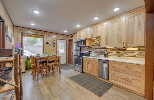 Solon Springs Cabin | Winter Lake Escape w/Access to Ice Fishing!