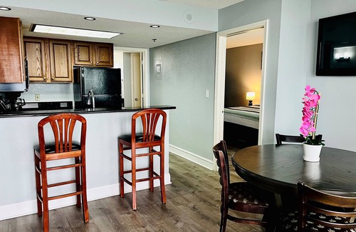 Myrtle Beach Condo | Winter Rates! Gorgeous Oceanfront Suite! 1Br Condo/Dog friendly