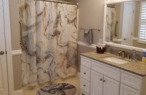 Dandridge House | Winter Rates! Serenity Ridge - cozy two bedroom lakefront home. Pet-Friendly