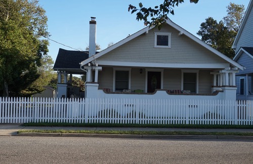 Lake Como House | Winter Rental - Fully Furnished Ranch House
