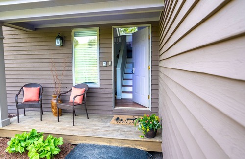 The Galena Territory House | Winter Sports/Fireplace/Owner Club Access/Steps to Pool!