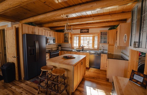 Bellaire House | Winter-Summer-Wonderland! Luxury Log Home Shanty Creek Resort