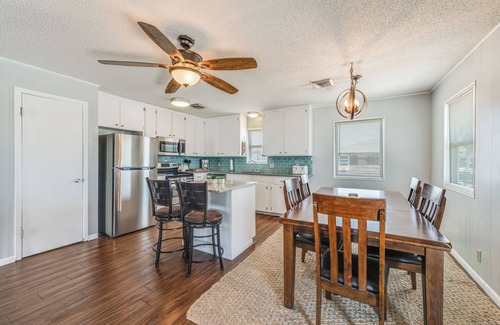 Shibui Sands House | Winter Texan Haven in Port Aransas – Monthly Rental
