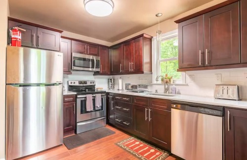 Rowland Ski Chalet | Winter Wonderland Chalet wArcades, Pool Table, Fire pit, Lake, Pools & Ski Lifts