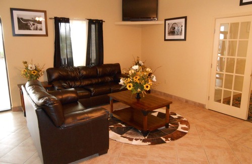 Crystal City Hotel | Wintergarden Inn