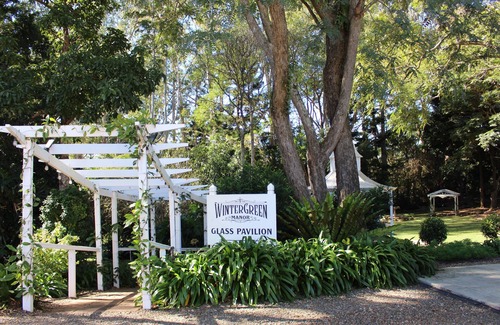 Balmoral Ridge House | WinterGreen Manor, Glass Pavilion - stylish and charming minutes from Maleny