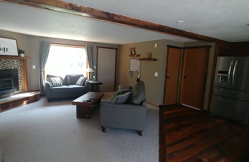 Rhinelander House | Wintergreen on Boom Lake