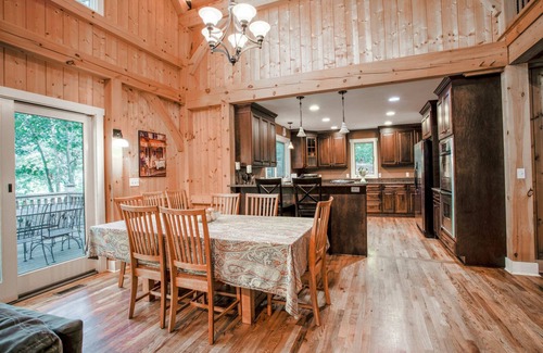 Fairview Cabin | Winters Haven | Luxurious Asheville Mountain Timber Frame Cabin W/Hot Tub, Fire Pit & Pet Friendly!