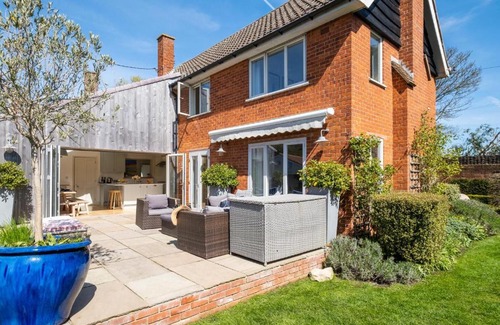 Aldeburgh House | Winton Lodge