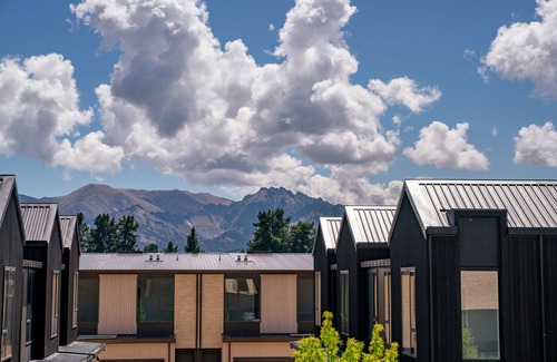 Wanaka Cottage | Winton Wonder - Wanaka Holiday Apartment