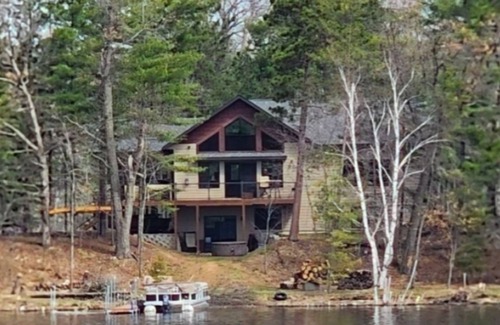 Markville House | Wisconsin Lakehome in the Pine Trees with sand beach