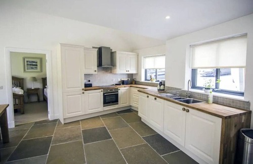 Loch Tay House | Wishing Well Cottage at Loch Tay & Hot Tub