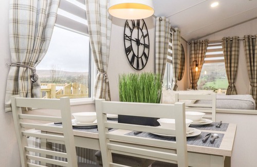 Fence House | WISWELL VIEW LODGE, family friendly in Barrow, Lancashire