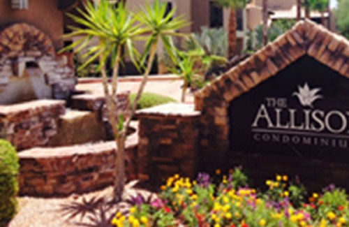 North Scottsdale Condo | With snowbirds landing here you will be at home. City of Scottsdale: 2027801.
