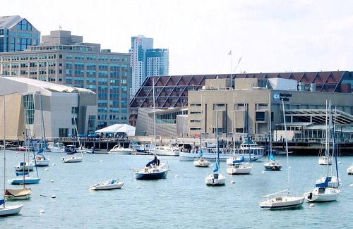 Government Center House | Within Walking Distance to Faneuil Hall, Quincy Market and The Freedom Trail!