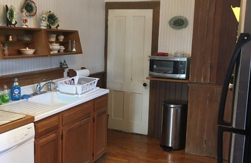 Leonardsville House | Witter House at Horned Dorset Artists' Colony