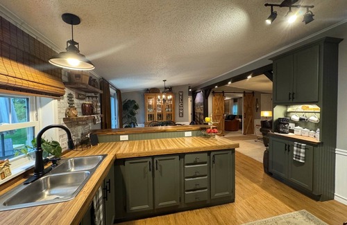 French Creek House | WJ's Countryside Retreat - Minutes from Peek'n Peak Resort & Findley Lake, NY !
