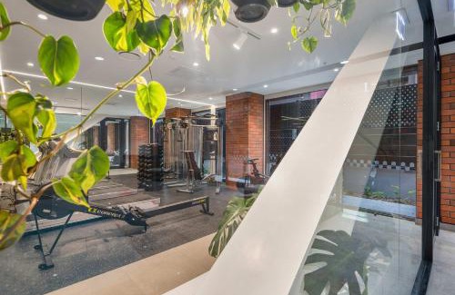 Te Aro Apartment | WLG CBD 1BR - Luxe Hyde Lane Stay with Amenities