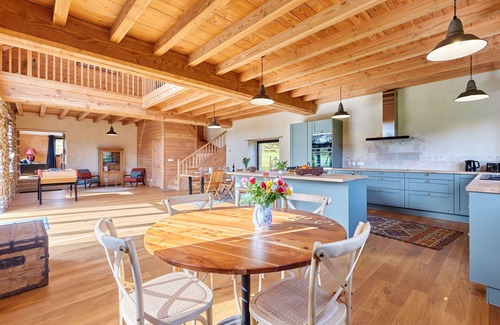 Saint-Aubin-de-Terregatte House | Wonderful private villa for 6 guests with WIFI, TV, terrace and pets allowed