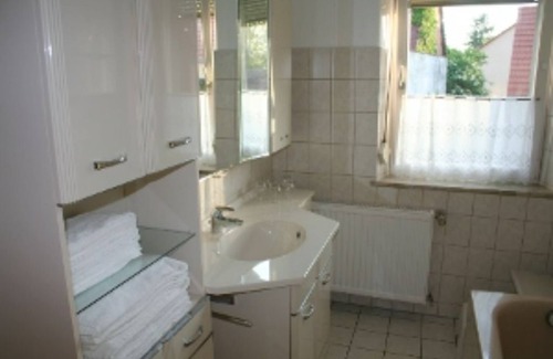 Dambach Apartment | Wohnung 3 - Obergeschoss
