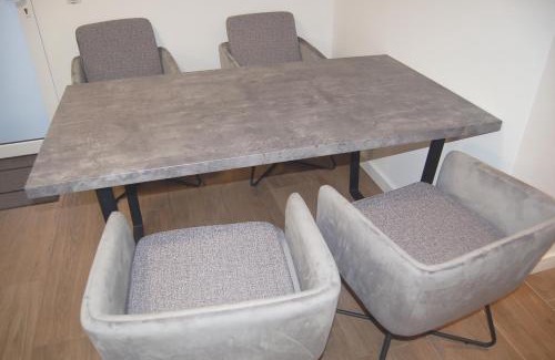 Meidling Apartment | Wohnung in toller City-Lage 45 m2