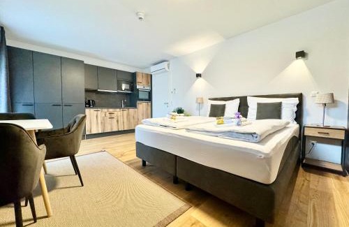 Liesing Apartment | Wohnung mit Balkon und Parkplatz