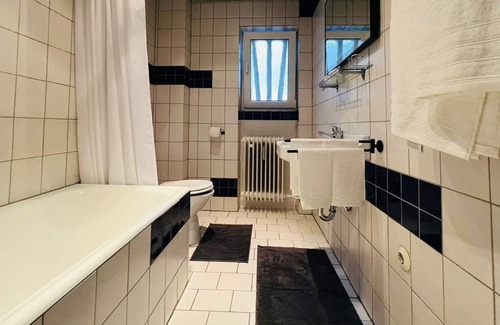 Innenstadt Apartment | Wohnung mit Blick auf den Lech - Balkon - Küche !
